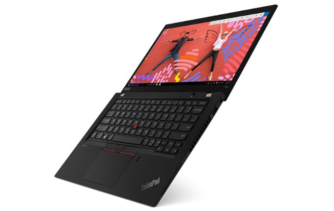 Das Lenovo ThinkPad X13 Gen 1 in Schwarz ist ein Laptop mit Tastatur und Bildschirm